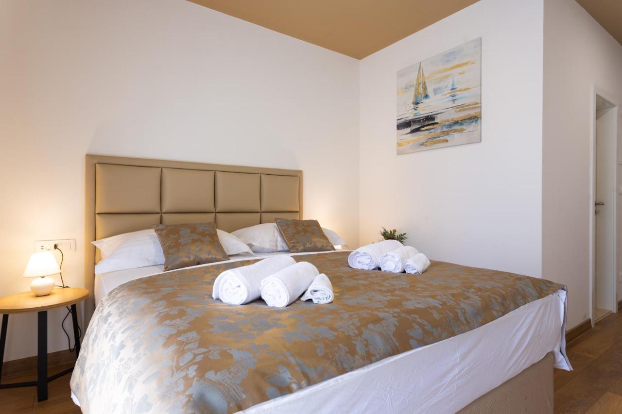 Luxury Rooms Fetivi Split Eksteriør billede