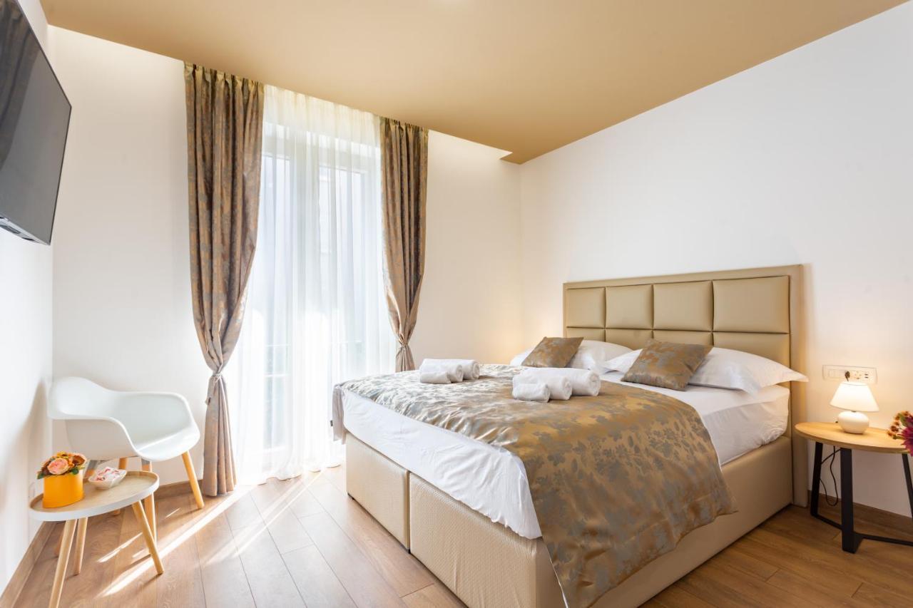 Luxury Rooms Fetivi Split Eksteriør billede